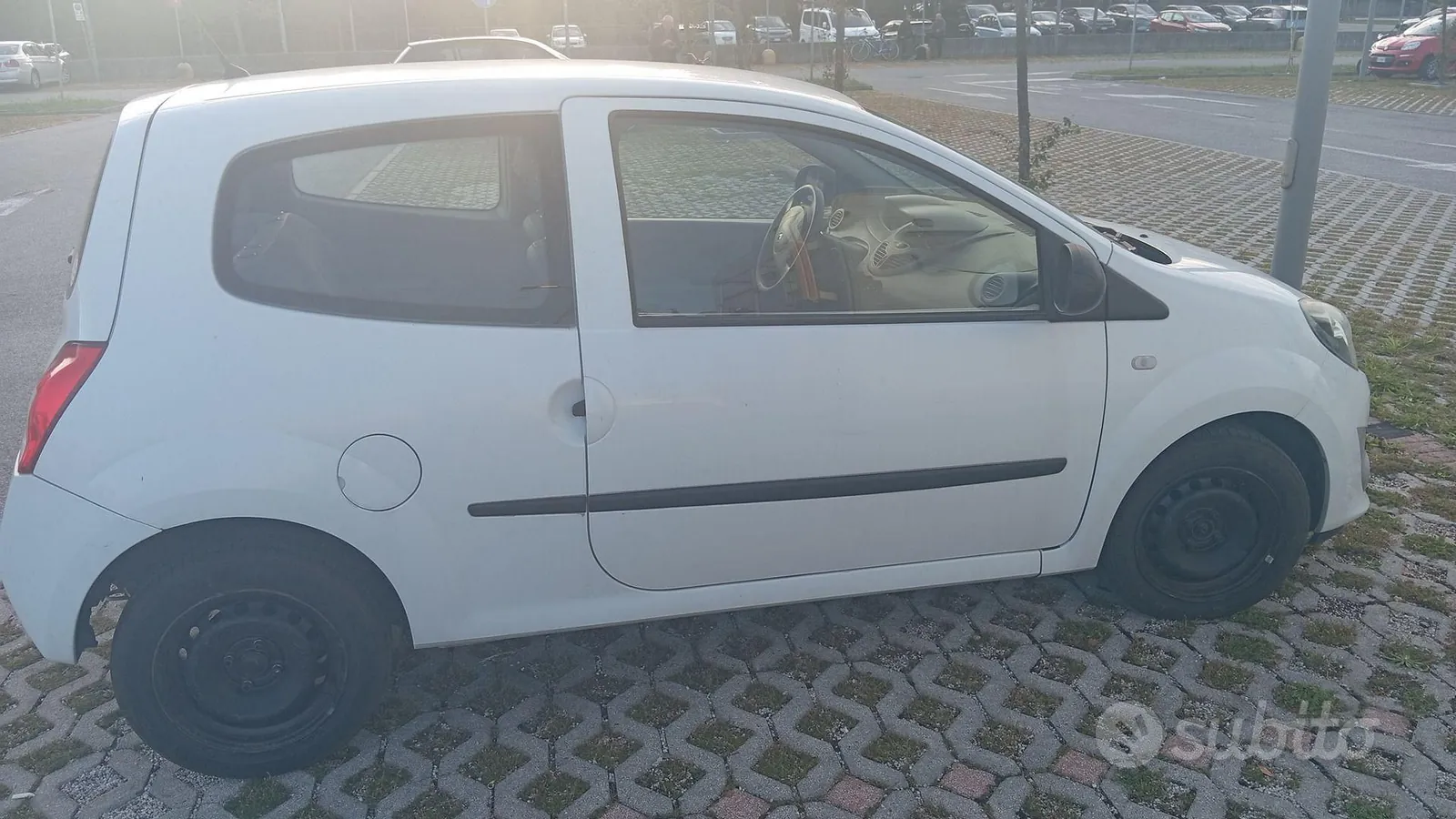 Renault Twingo 2009 photo 4