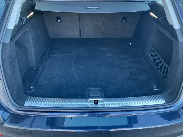Audi A4 2018 photo 2