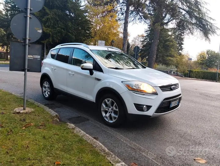 Ford Kuga 2010 photo 2