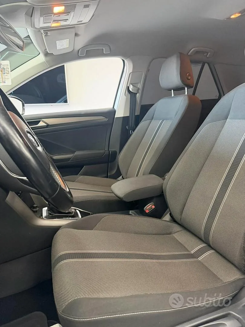 Volkswagen T-Roc 2020 photo 3