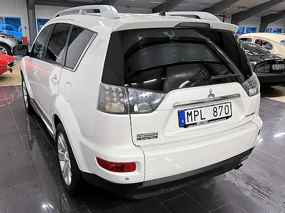 Mitsubishi Outlander 2010 photo 5