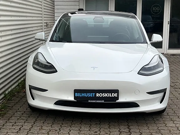 Tesla Model 3 2020 photo 3