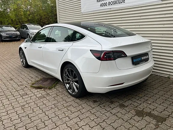 Tesla Model 3 2020 photo 5