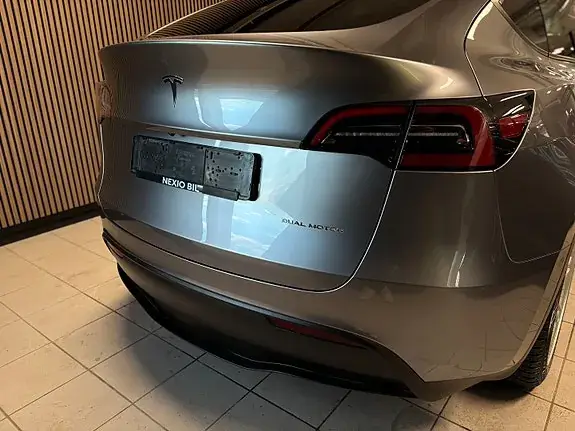 Tesla Model Y 2024 photo 5