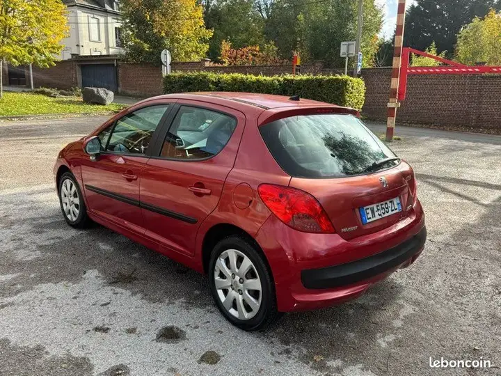 Peugeot 207 2007 photo 2