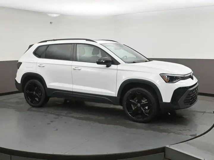 Volkswagen Taos