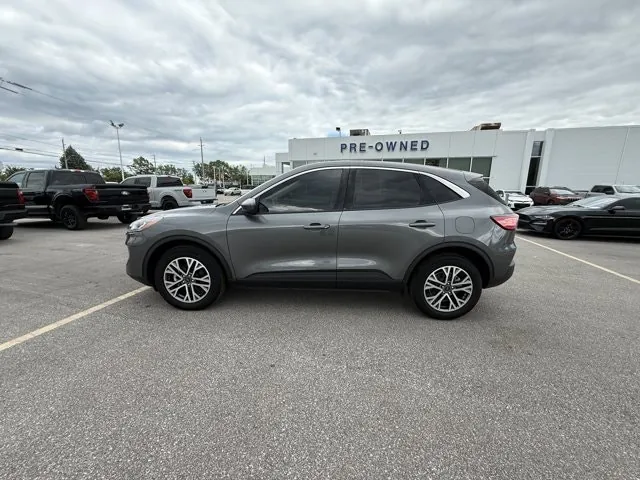 Ford Escape 2022 photo 3