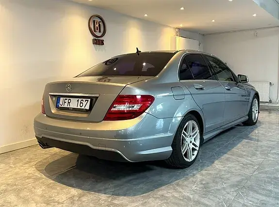 Mercedes-Benz C 220 2013 photo 4