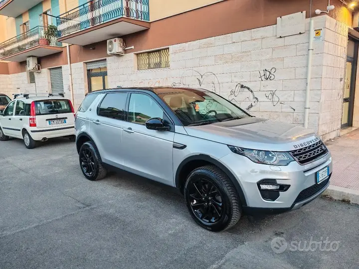 Land Rover Discovery Sport 2017 photo 3