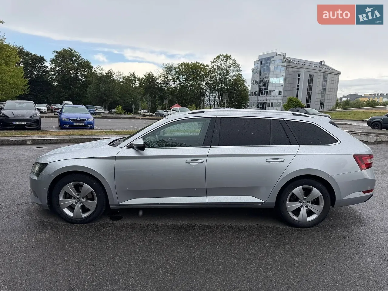 Skoda Superb 2018 photo 3