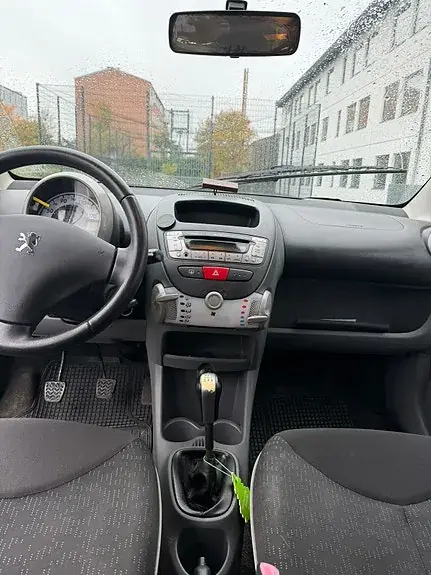 Peugeot 107 2009 photo 5