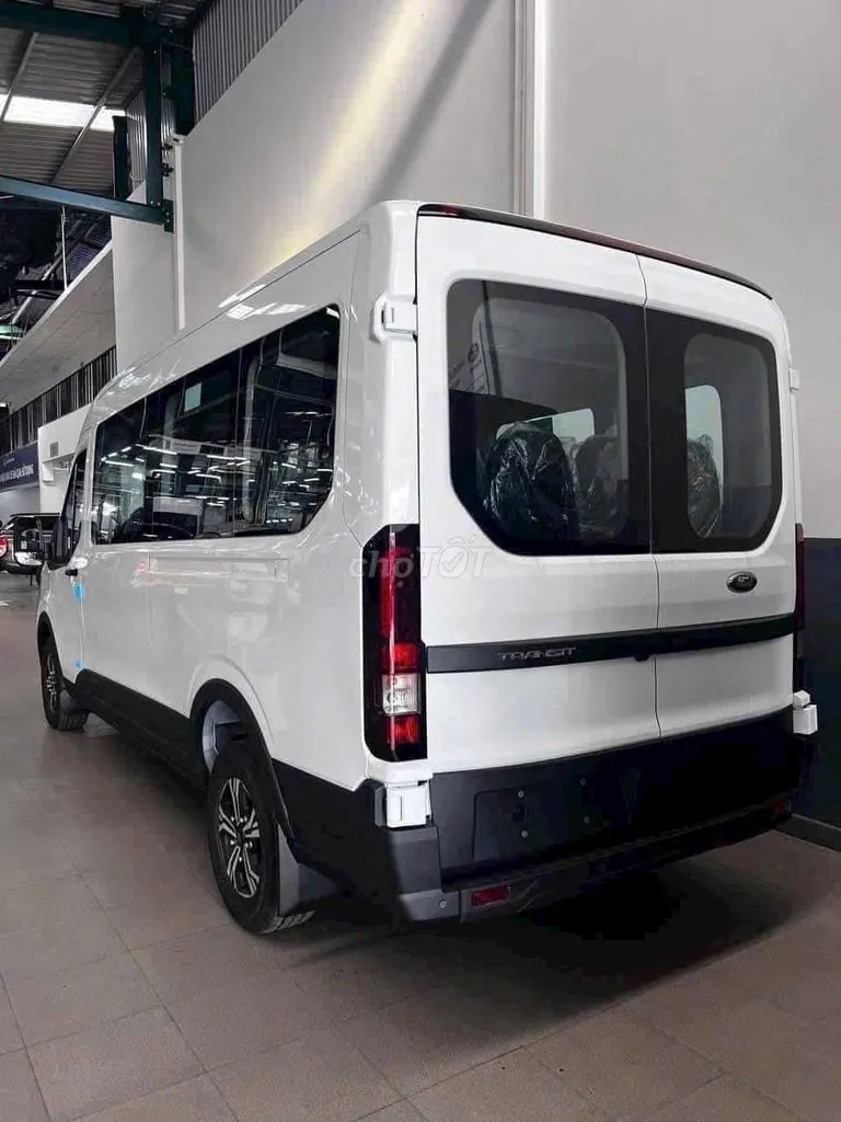 Ford Transit 2025 photo 4