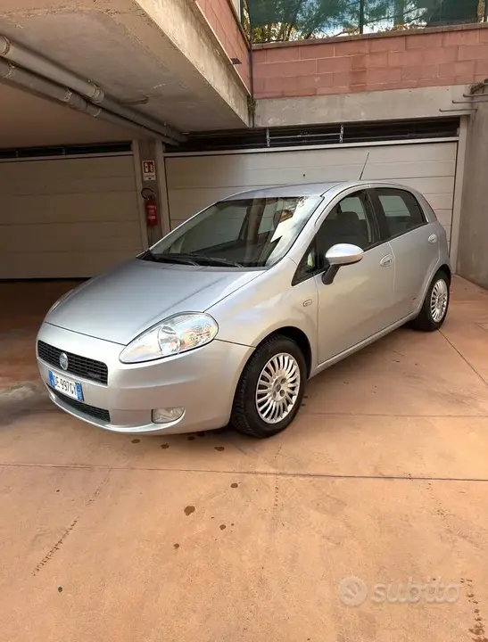 Fiat Grande Punto 2007 photo 5