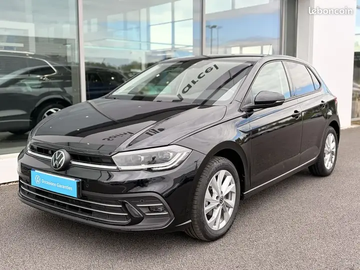 Volkswagen Polo 2023 photo 2