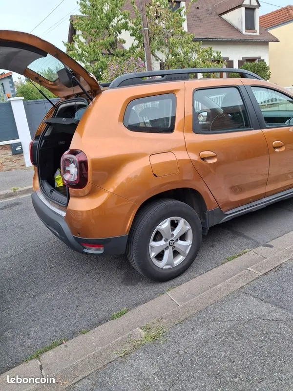 Dacia Duster 2021 photo 2