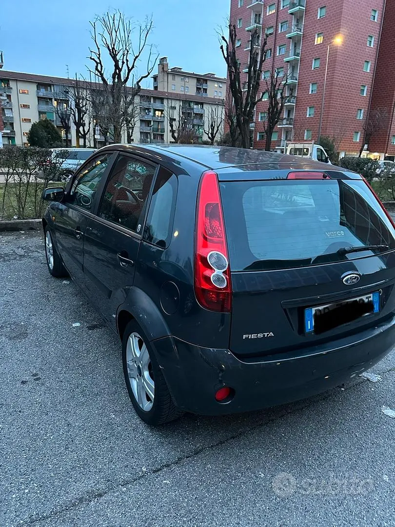Ford Fiesta 2006 photo 3