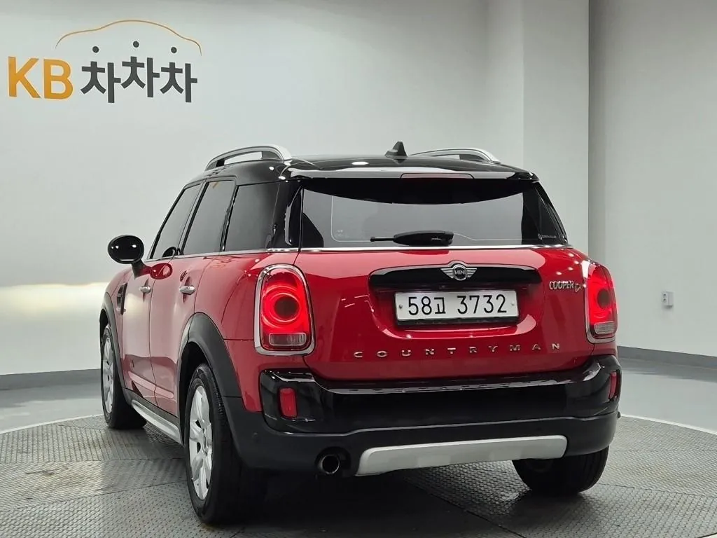 Mini Countryman 2018 photo 2