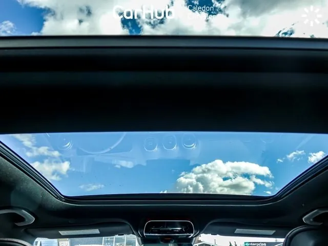 Mercedes-Benz C-Class 2023 photo 3