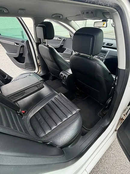 Volkswagen Passat 2012 photo 5