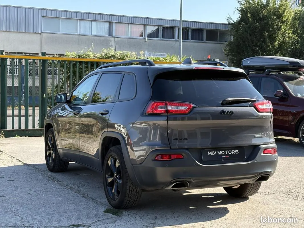 Jeep Cherokee 2018 photo 3