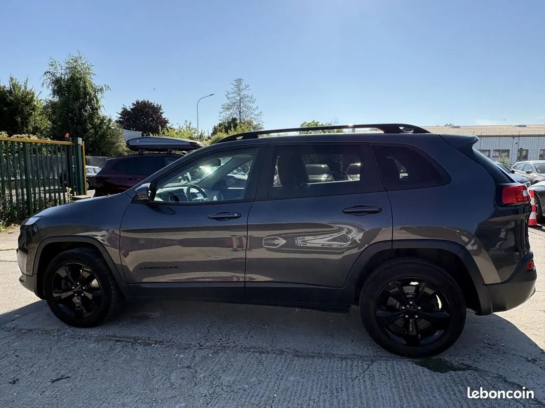 Jeep Cherokee 2018 photo 2