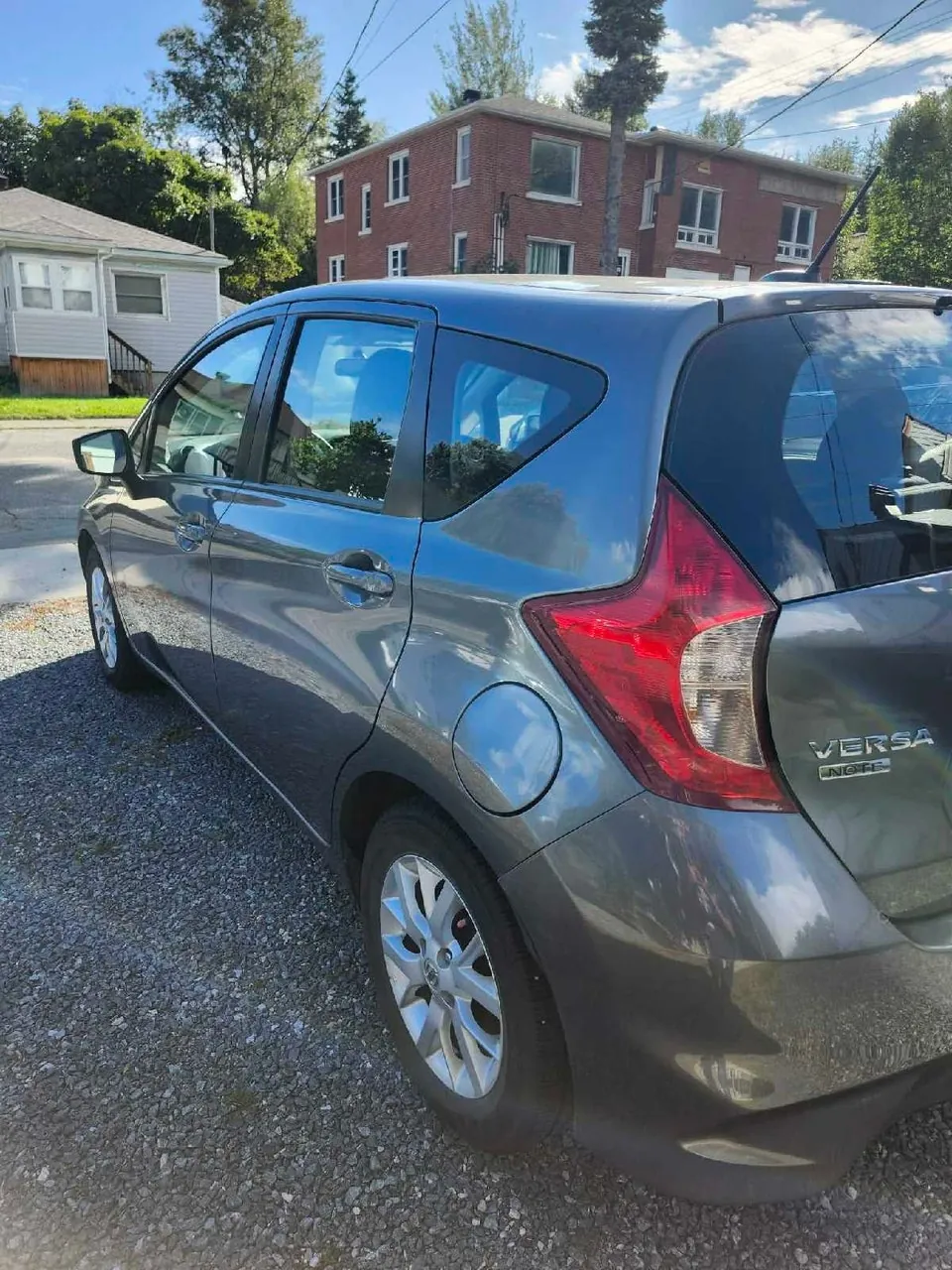 Nissan Versa Note 2018 photo 5