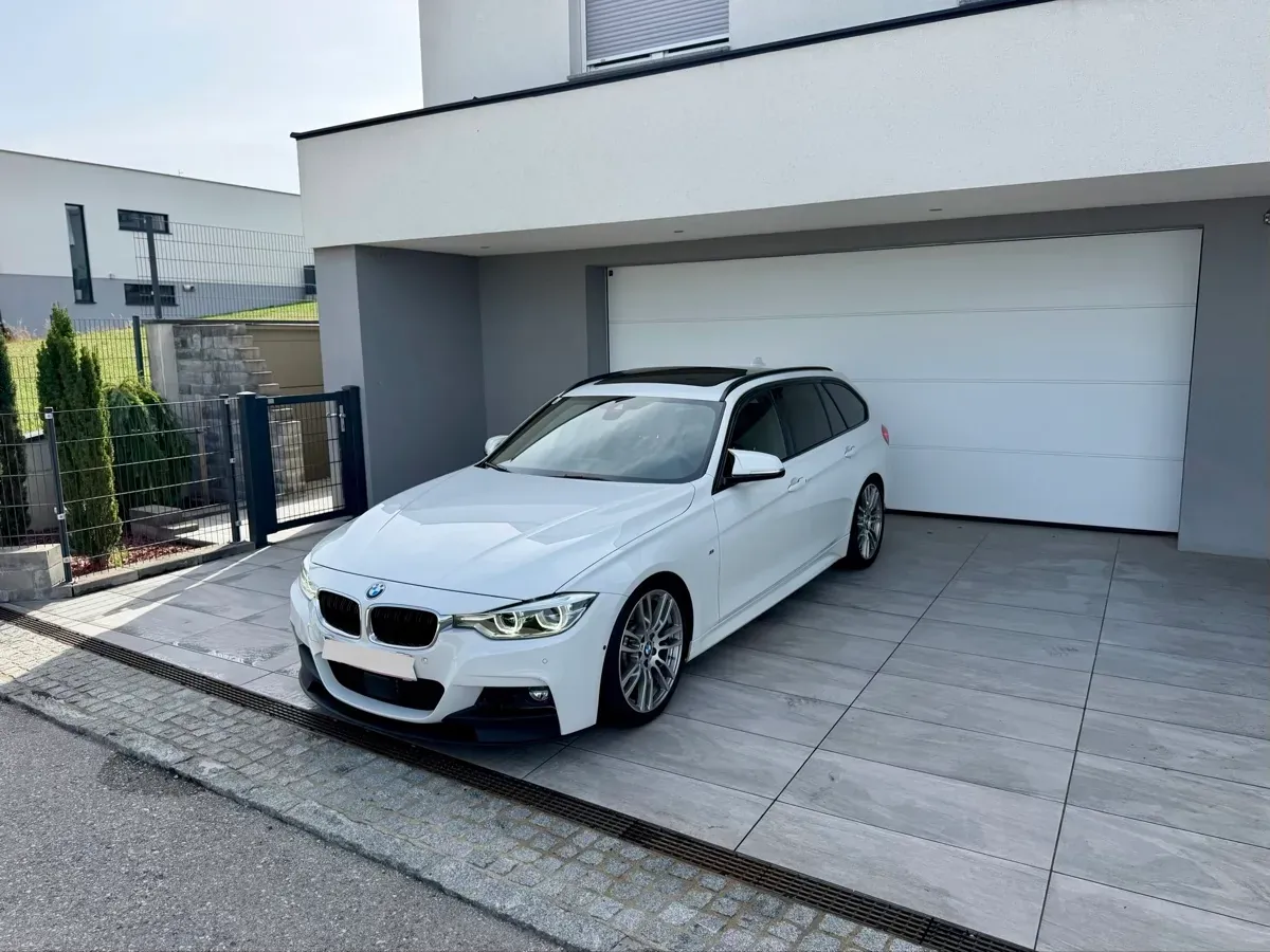 BMW 3 Series 2016 photo 3