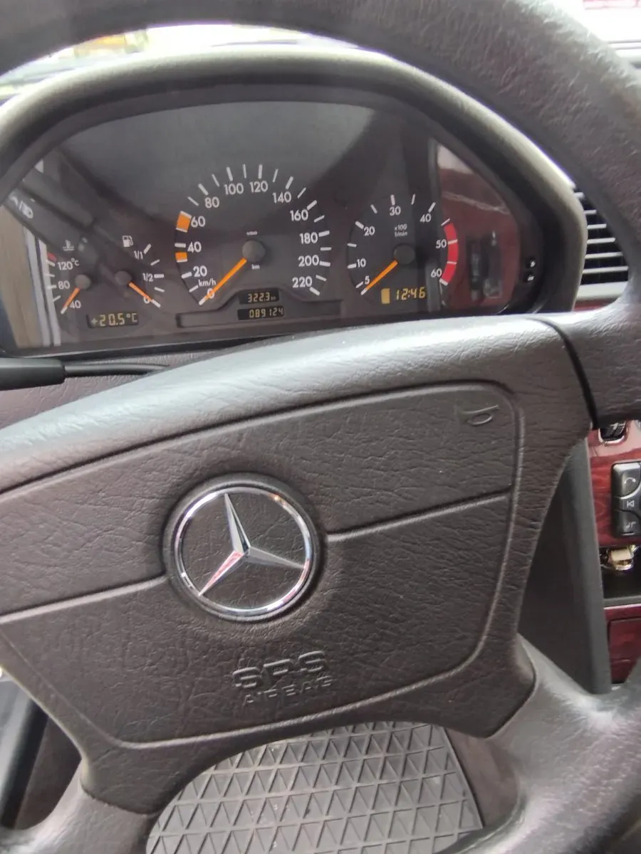 Mercedes-Benz C-Class 1999 photo 2