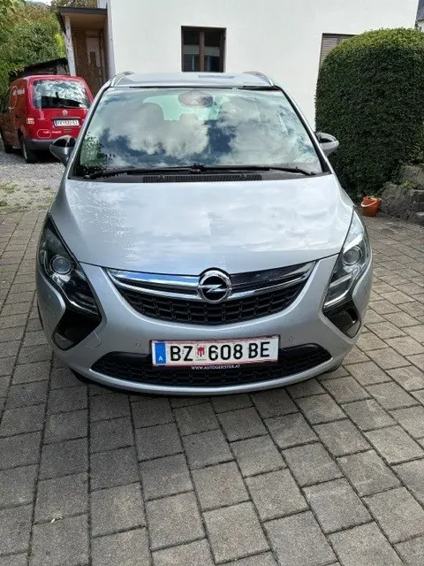 Opel Zafira 2014 photo 3