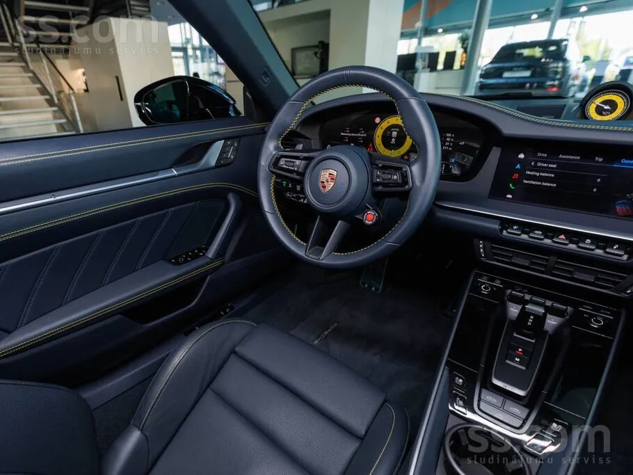 Porsche 911 2026 photo 5