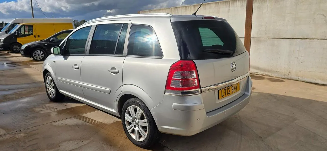 Vauxhall Zafira 2012 photo 4