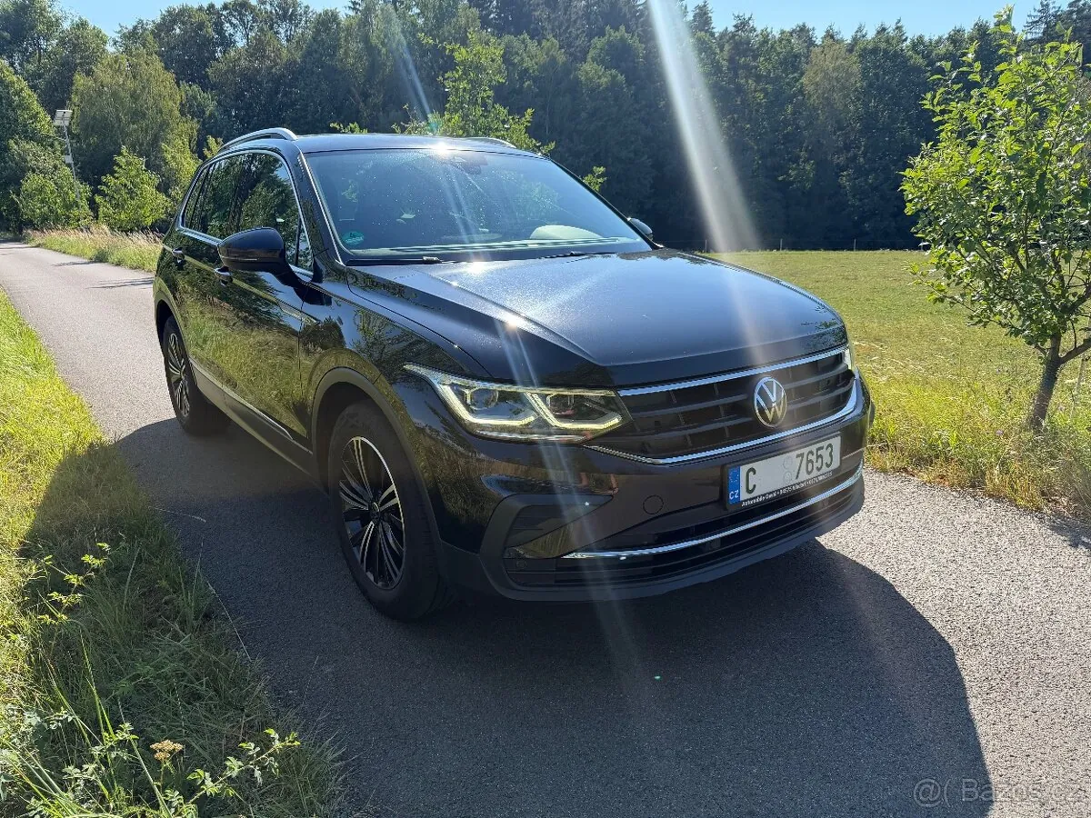 Volkswagen Tiguan 2022 photo 2