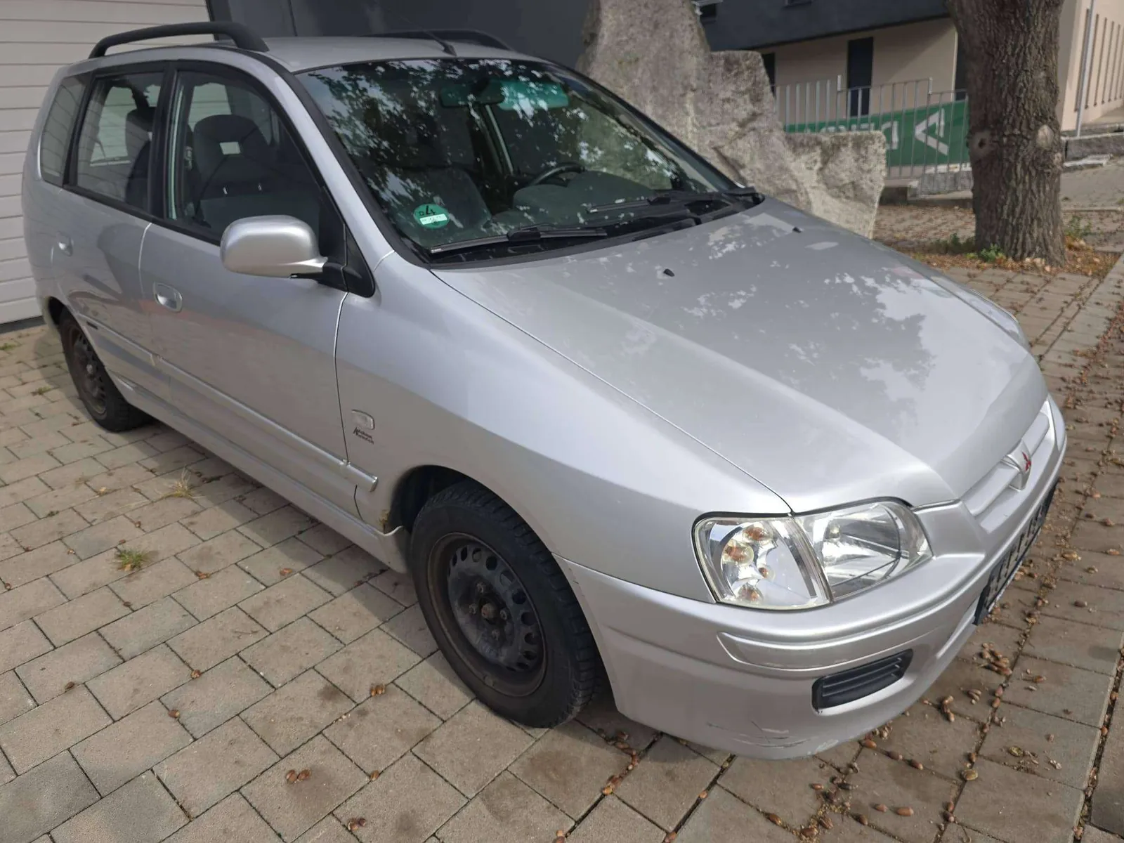 Mitsubishi Space Star 2001 photo 4