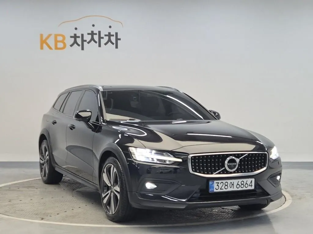 Volvo V60 2021 photo 4
