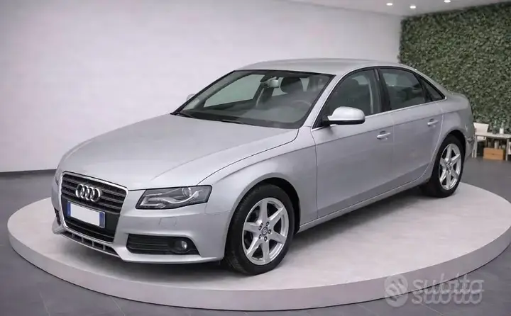 Audi A4 2011 photo 4