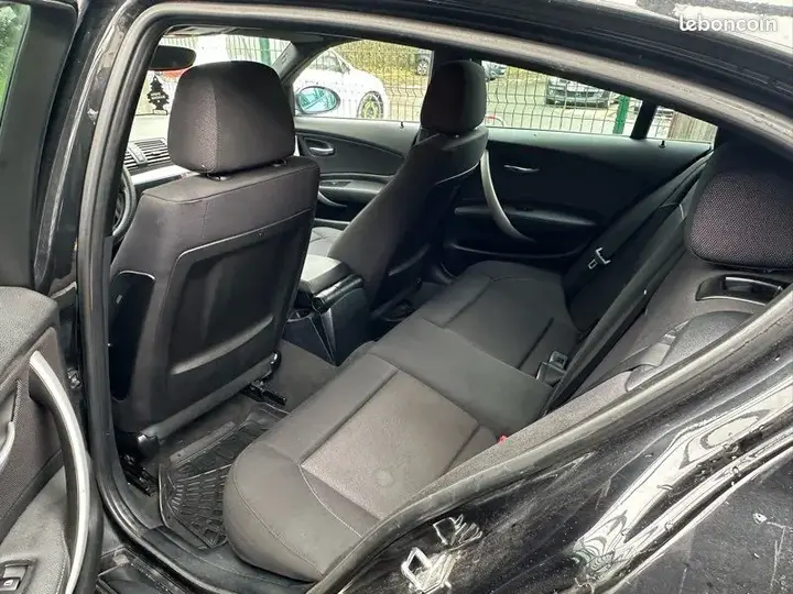 BMW 1 Series 2008 photo 2