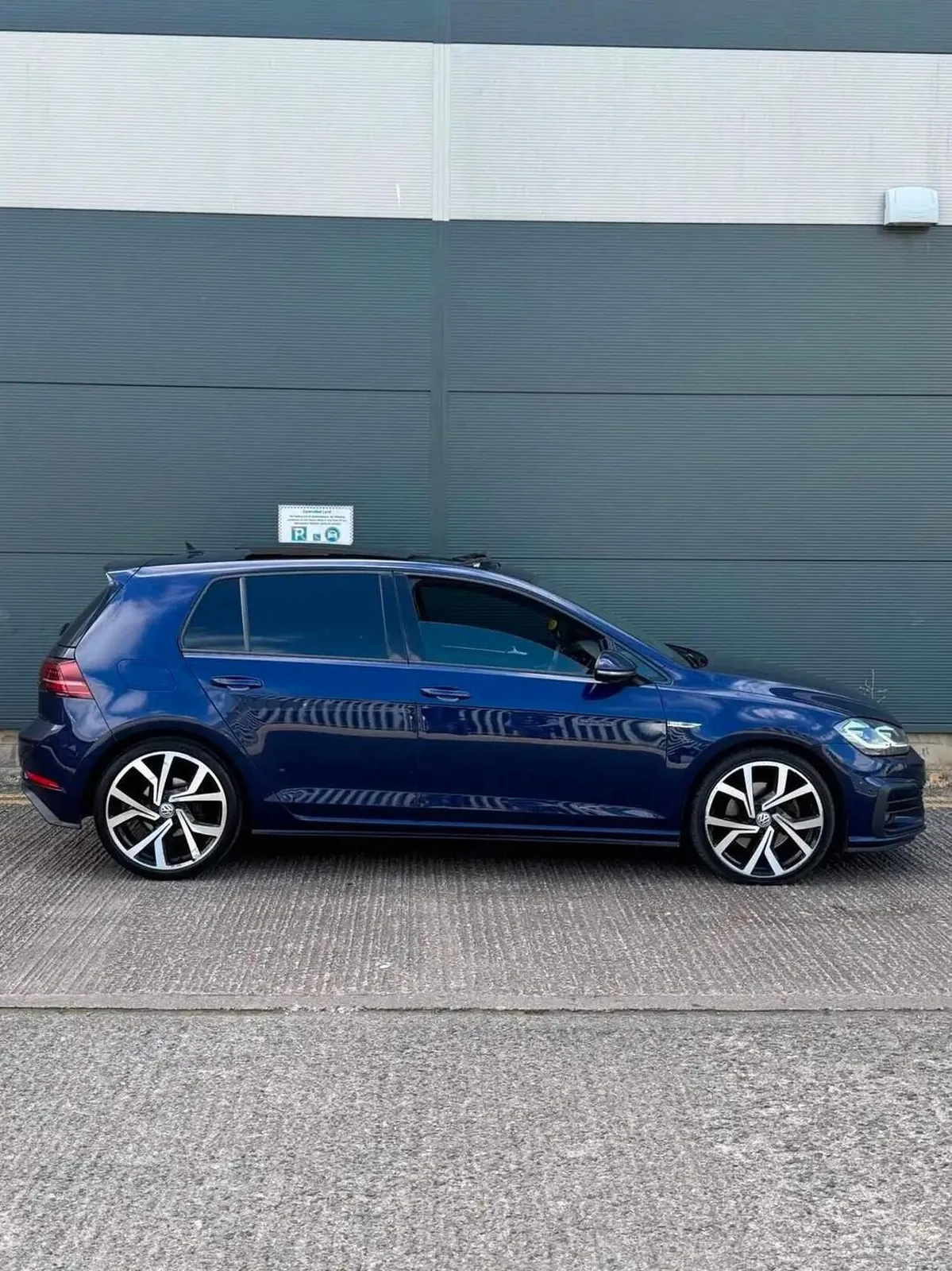 Volkswagen Golf 2018 photo 4