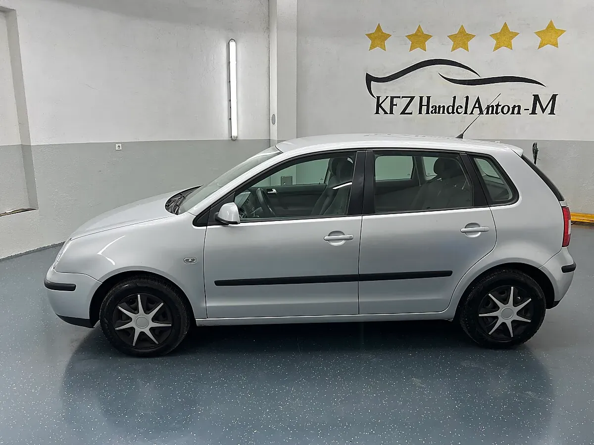 Volkswagen Polo 2004 photo 2