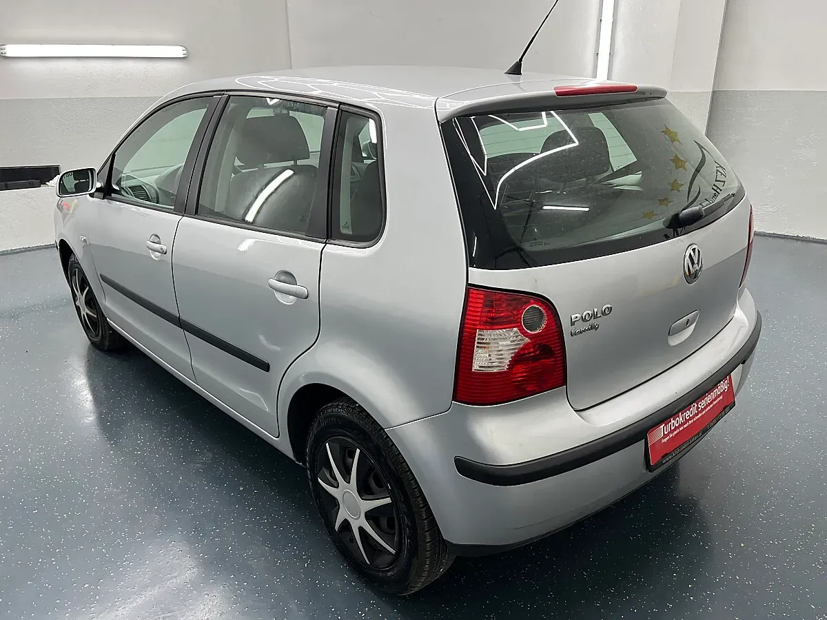 Volkswagen Polo 2004 photo 3