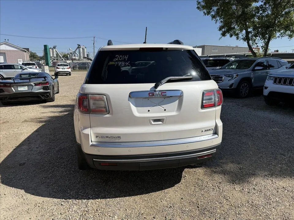 GMC Acadia 2014 photo 4