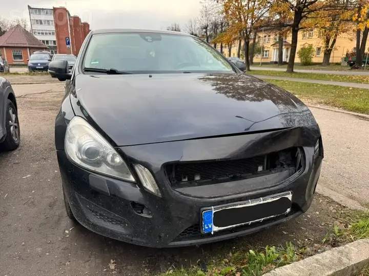 Volvo V60 2012 photo 2