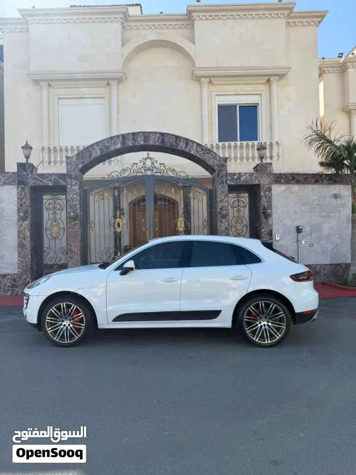 Porsche Macan 2015 photo 2