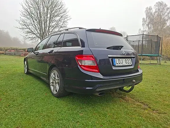 Mercedes-Benz C180 2011 photo 4