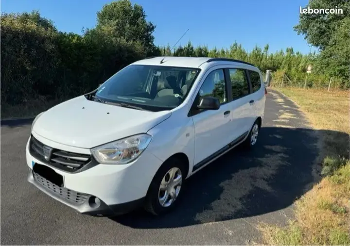 Dacia Lodgy
