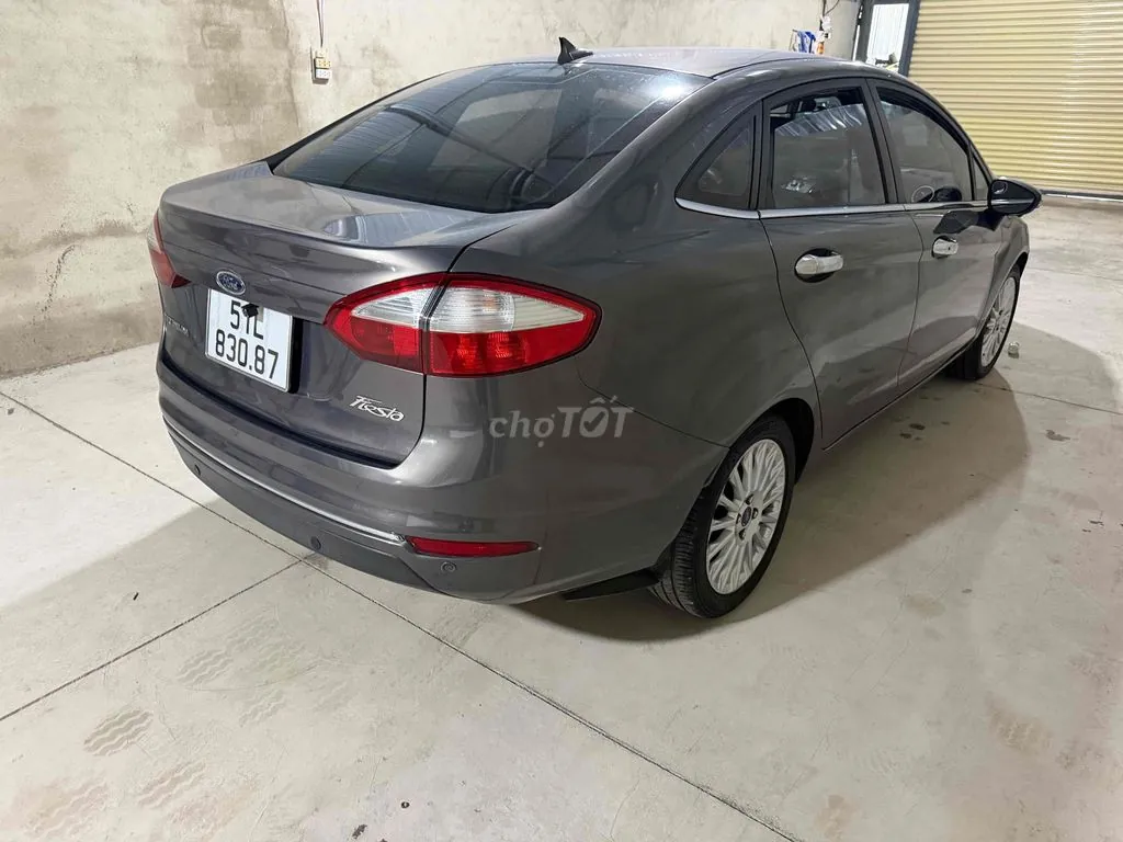 Ford Fiesta 2014 photo 4