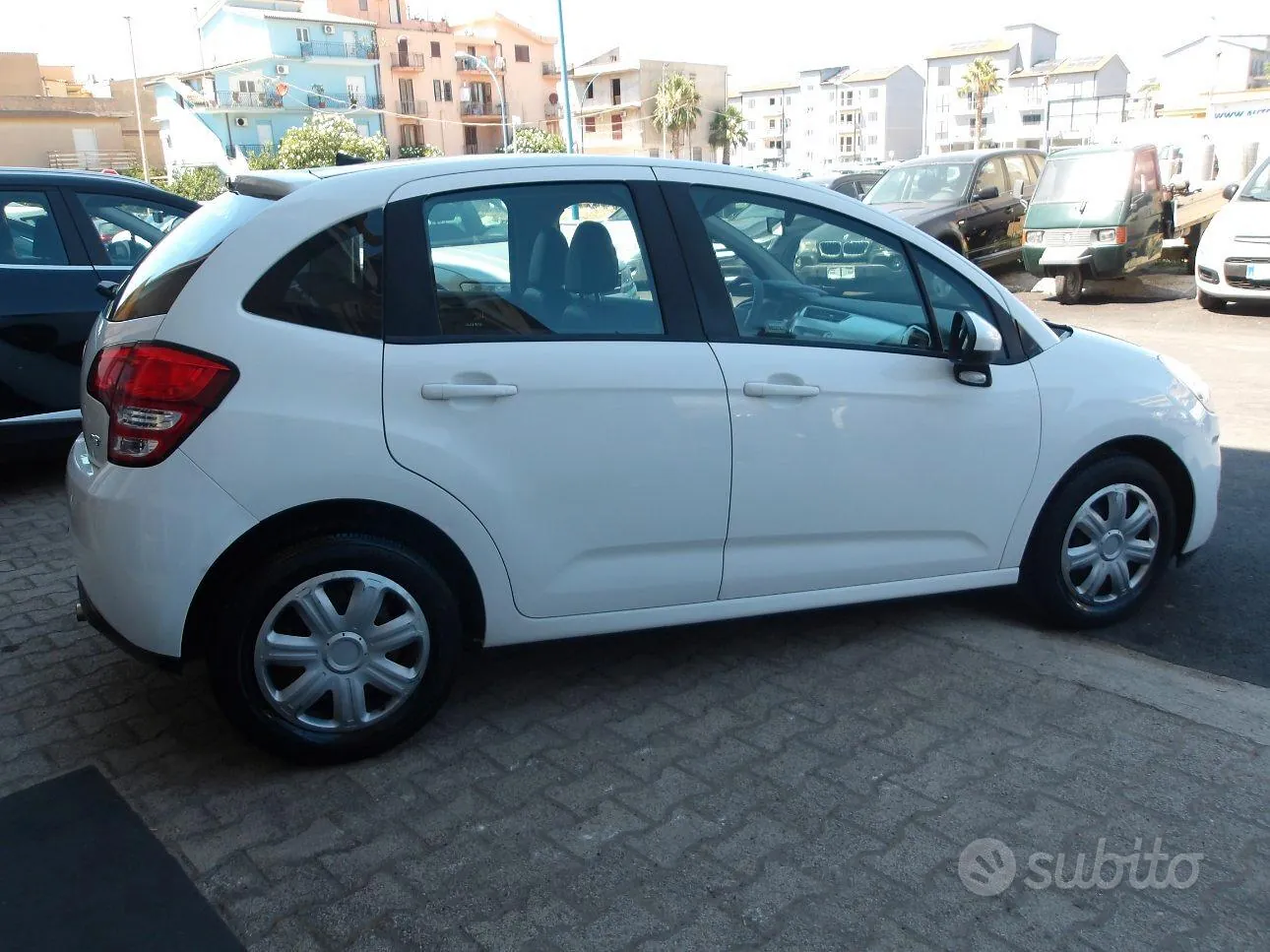 Citroen C3 2012 photo 4