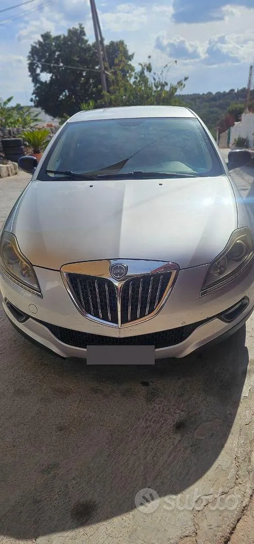 Lancia Delta 2008 photo 2