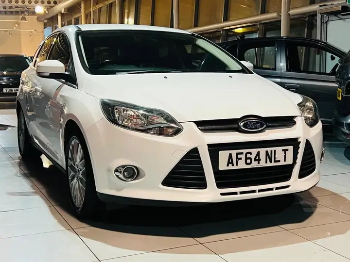 Ford Focus 2014 photo 2