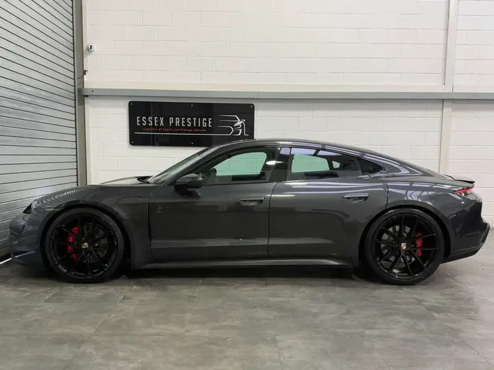 Porsche Taycan 2020 photo 5