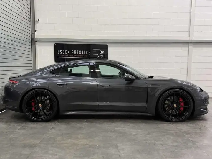 Porsche Taycan 2020 photo 4